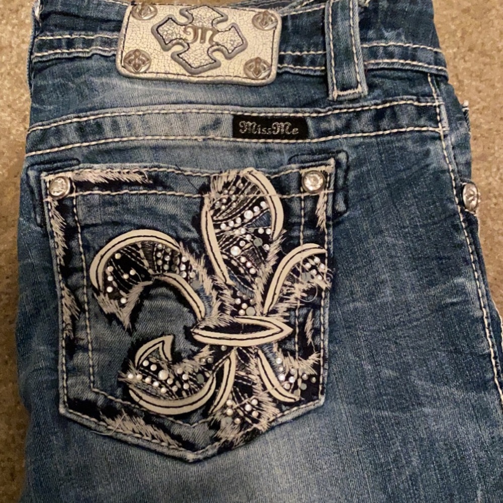 Size 28 Miss Me Jeans